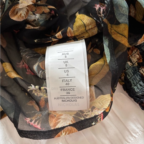 Nicholas Multicolor Blouse with Tie Front 100% Silk - Picture 5 of 11